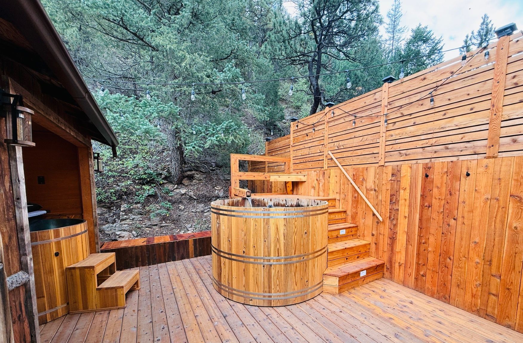 1 Hour Outdoor Cedar Tub + Cold Plunge | 3 People Max