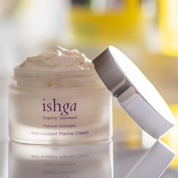 Autumn Isles Escape (Complimentary Anti-oxidant Marine Cream)