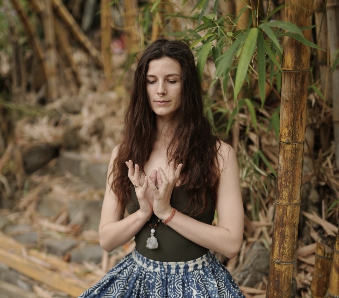 India Williams - Chakra Yoga