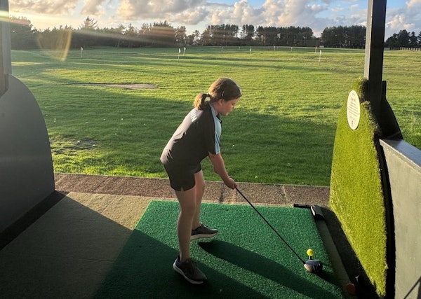 Girls Do Golf