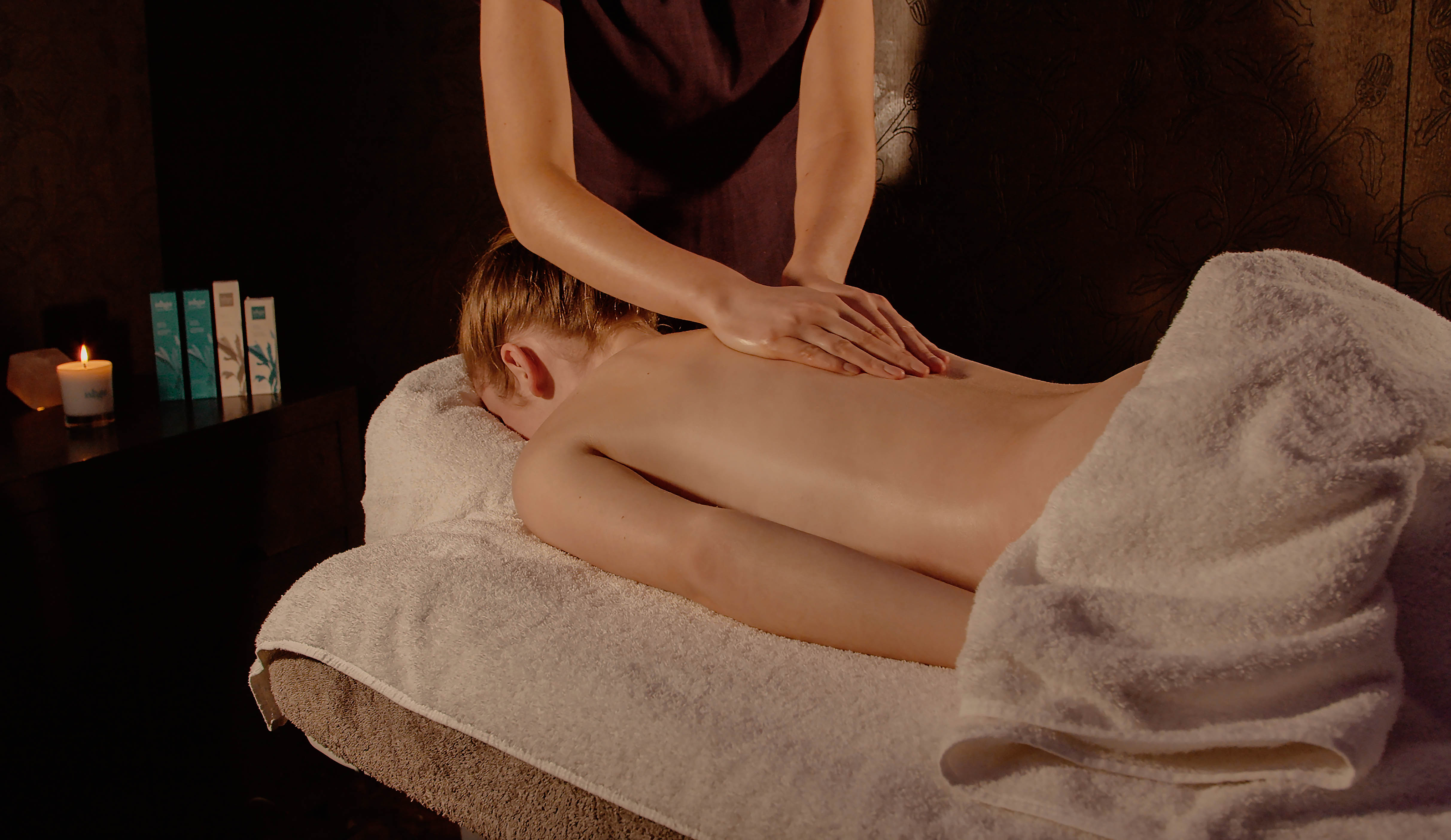 Invigorating Body Massage 55min - Includes 2 hour spa access