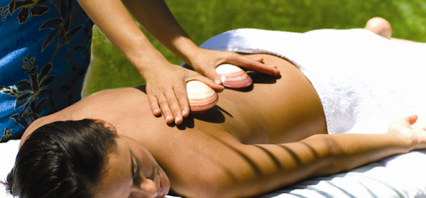 Lava Shell Massage 55min - Includes 2 hour spa access