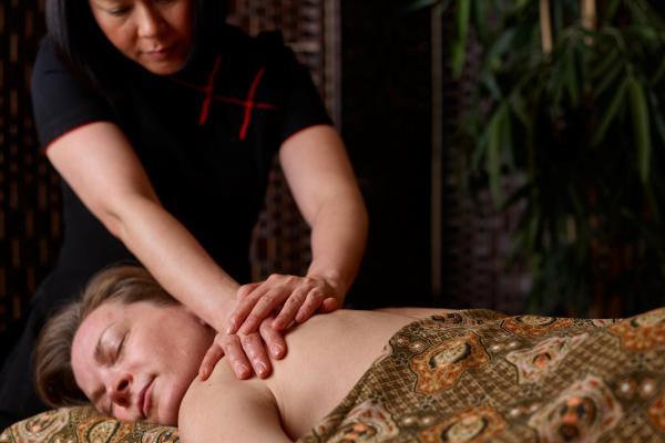 Moments for Me Massage (suitable for female guests only)