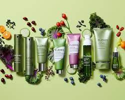 Superfood Pro-Radiance Facial