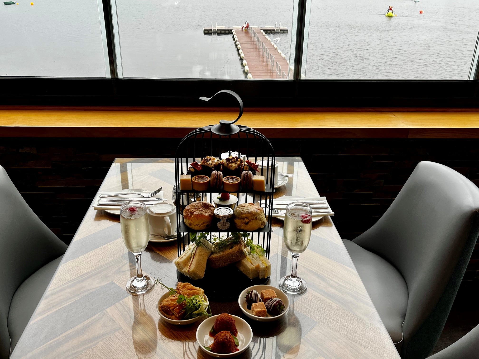 Lochside Afternoon Tea with Thermal Suite and Rasul for 2 persons
