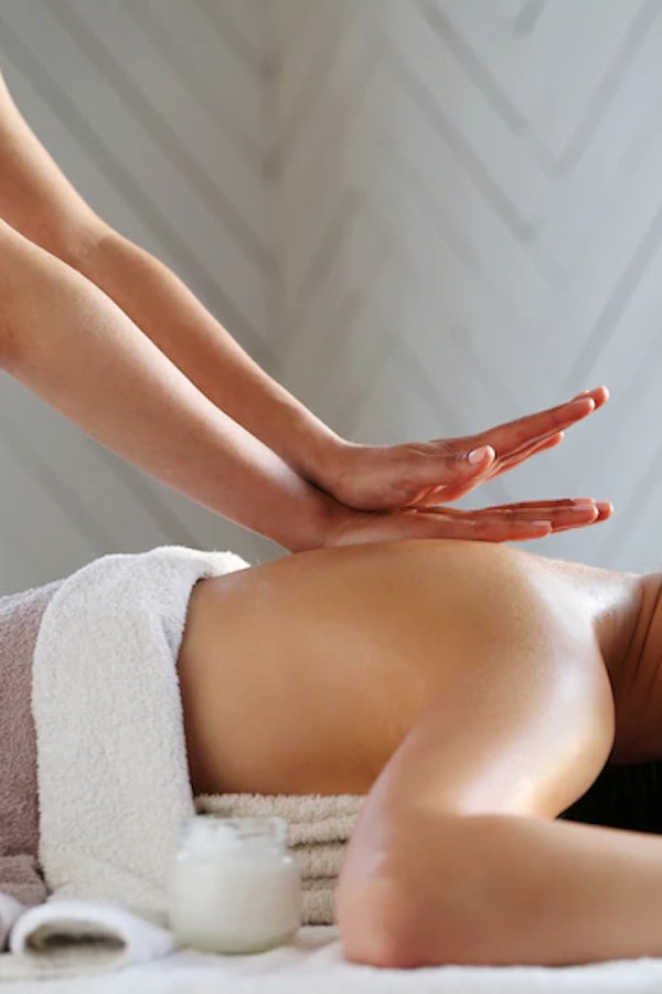 Personlised Aromatherpy Full Body Massage