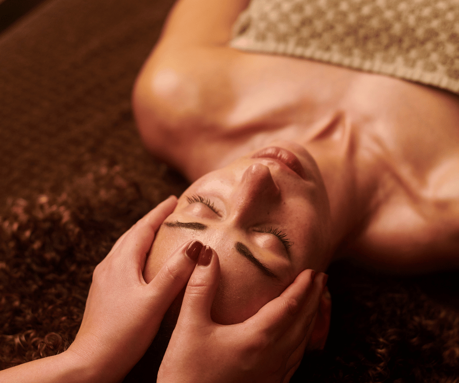 OSKIA - 90 min - Luxury Face & Body Treatment