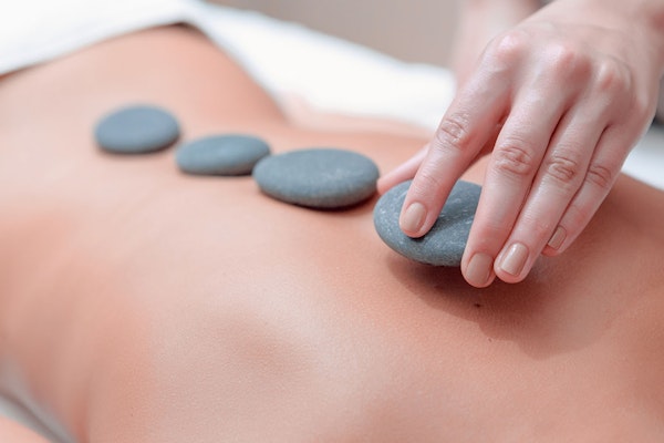 Duobehandling - Hot Stone Massage 50min
