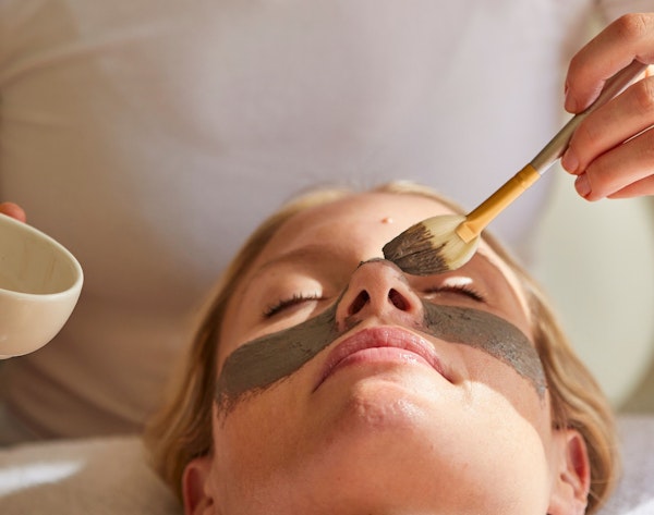 60m Voya Self Discovery Radiance Facial
