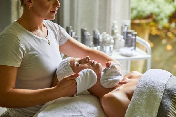 90m Sarah Chapman Stem Cell Collagen Micro-needling