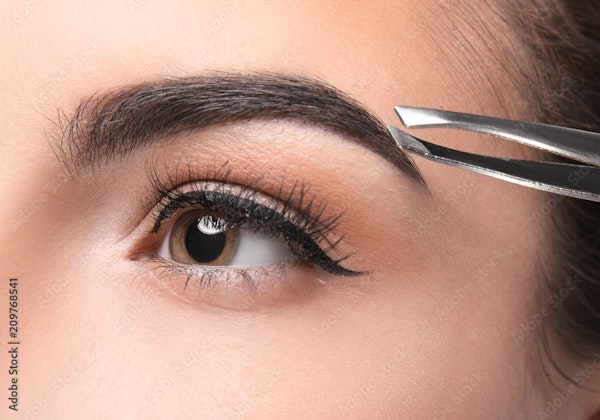 Brow Tint & Brow Shape