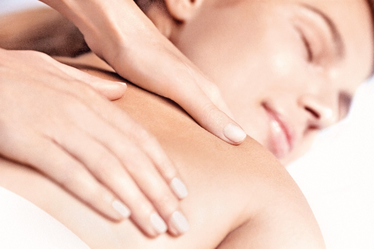 OSKIA Bespoke Nurturing Warm Oil Back, Neck & Shoulder Massage