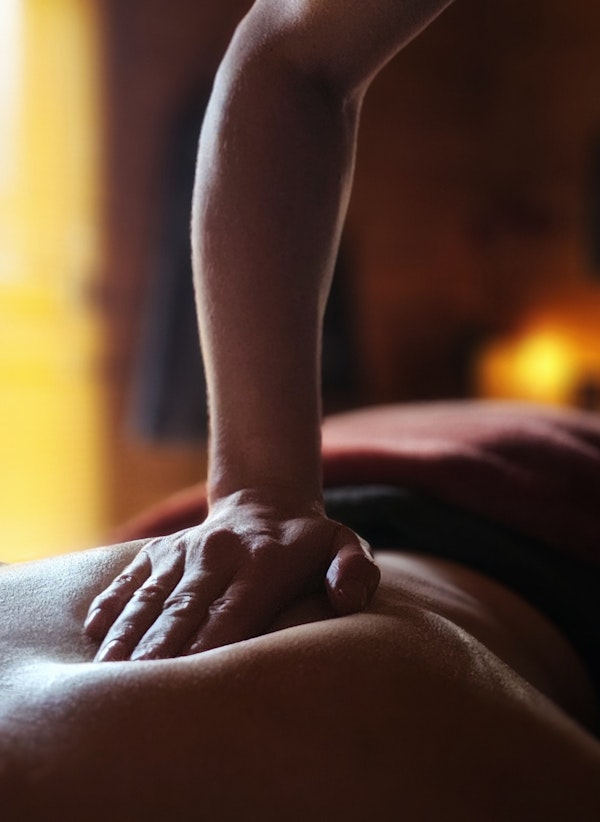 Rose Quartz & Truffle Body Massage