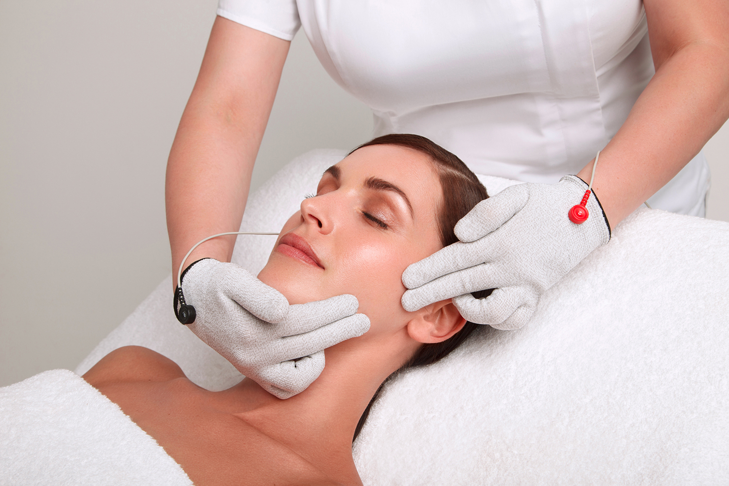 CACI Micro-Touch Facial