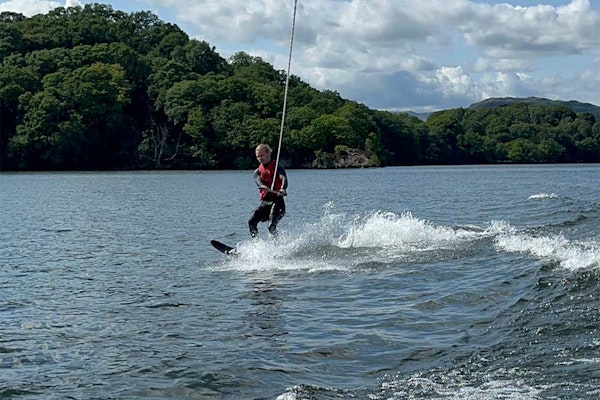 Waterskiing