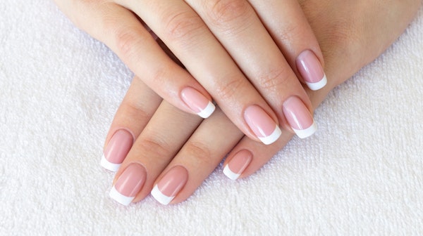 French Polish Nails 40min