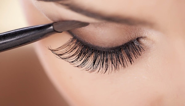 Make up Application with Eyelashes