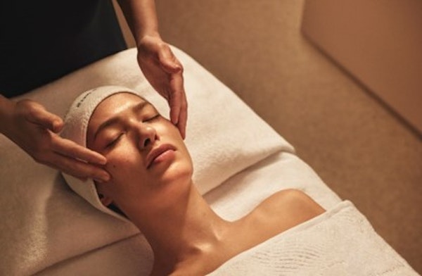 ELEMIS EXPERT™ TOUCH  RENEW FACIAL