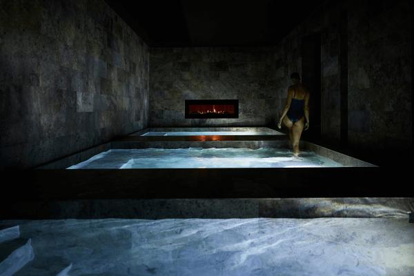 Bathhouse | 60-min