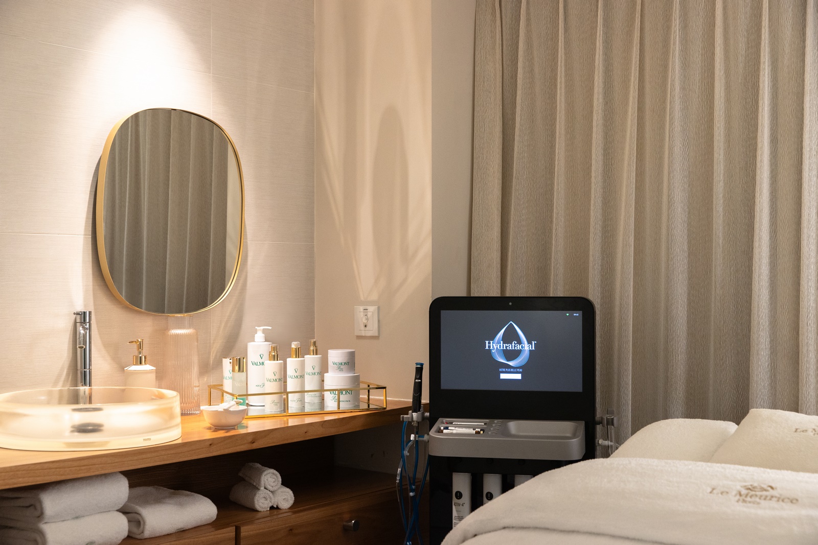 Le grand soin Hydrafacial by Valmont 90 minutes