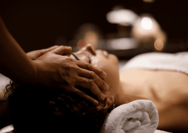 BODY  | Hot oil scalp