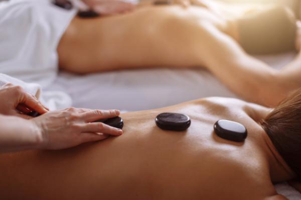 Hot stones massage 50mins
