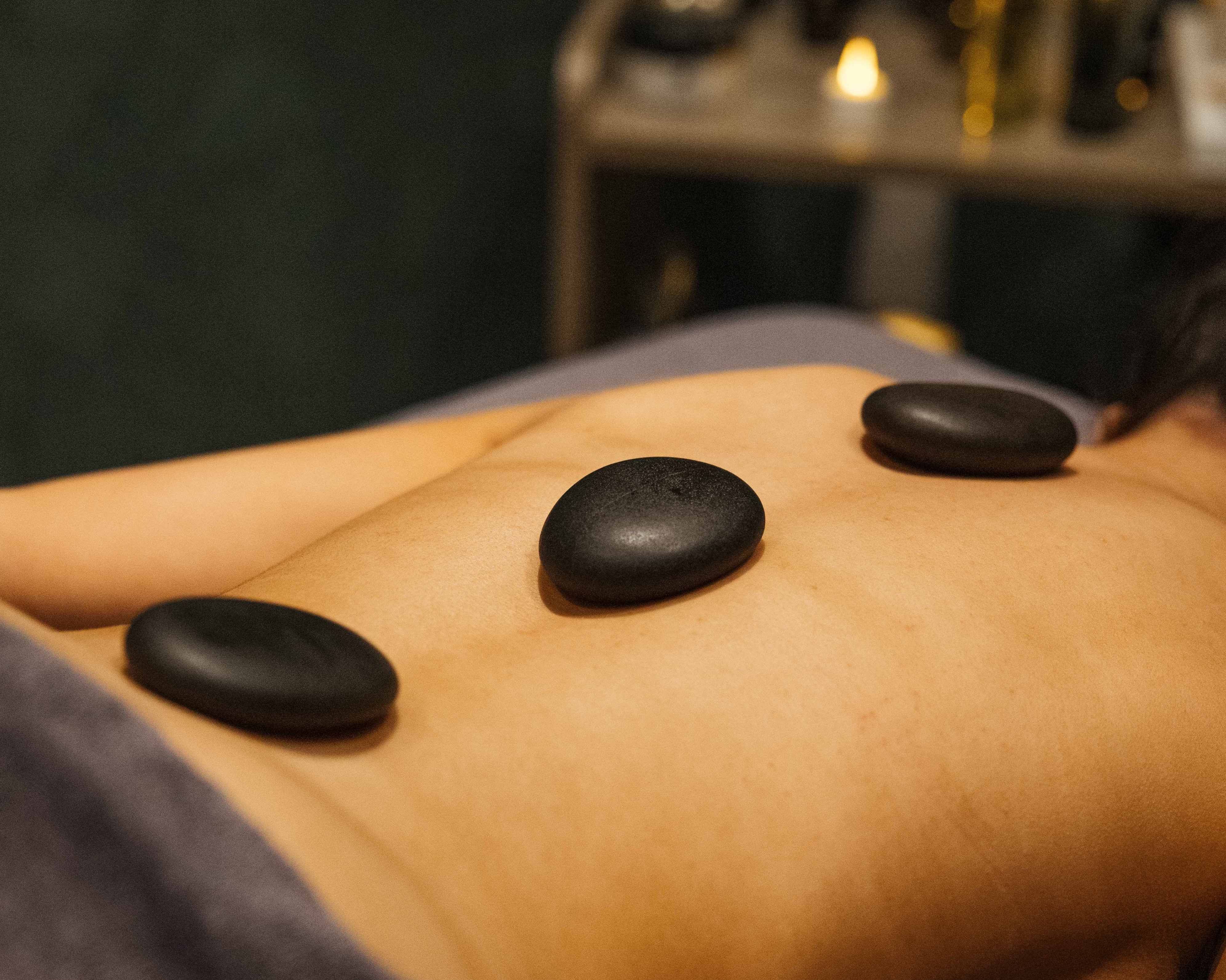 Hot Stone Massage 60'