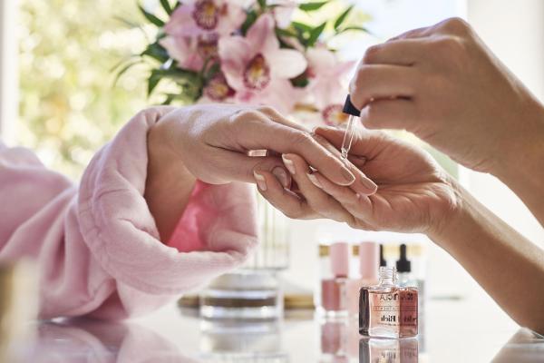 Nails - Sunset Boulevard Manicure (20% service charge included)