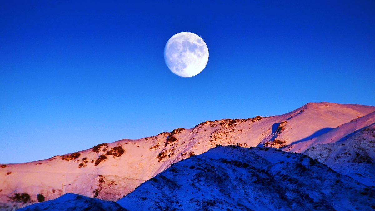 Snow Moonrise Yoga - Wed 12th Feb.