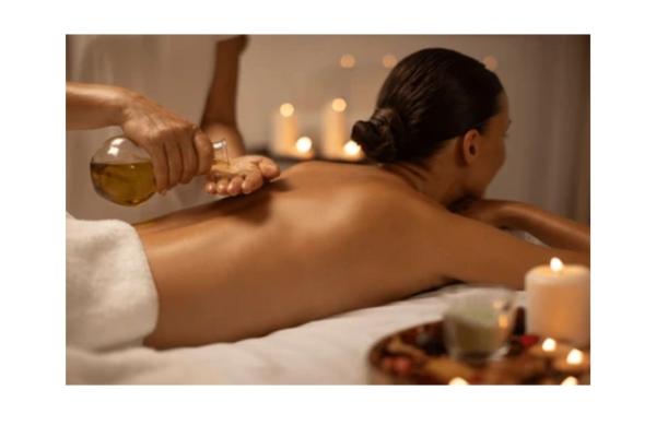 Massage relaxant à la bougie