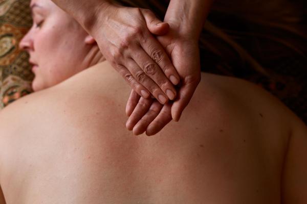 Eminence Restorative Body Wrap﻿ - 60 Mins