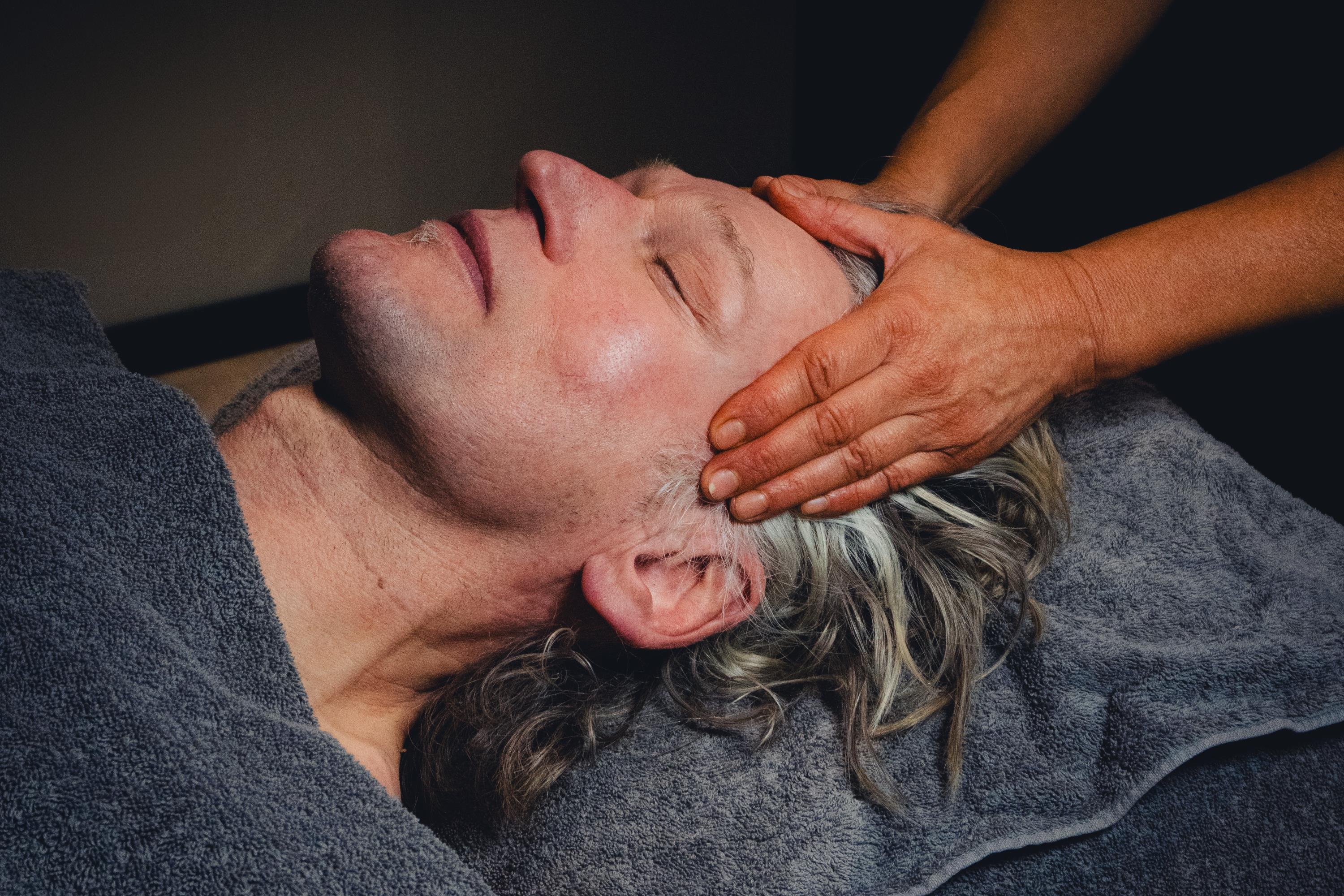 Indisk Huvud-och Ansiktsmassage