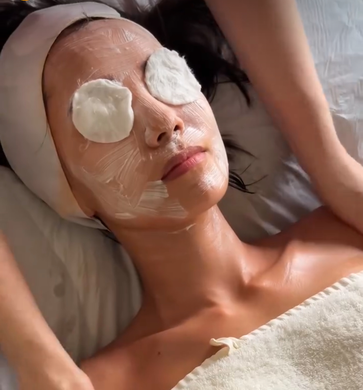 Simply Mum-To-Be Spa Experience (no food)    9am-1pm (Must be beyond 12 weeks into pregnancy)