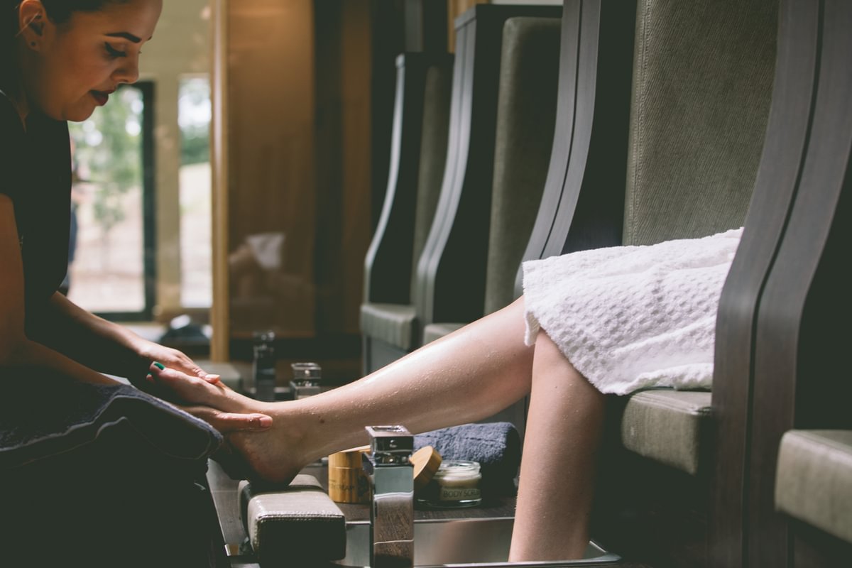 Luxury Pedicure | 75 Minutes