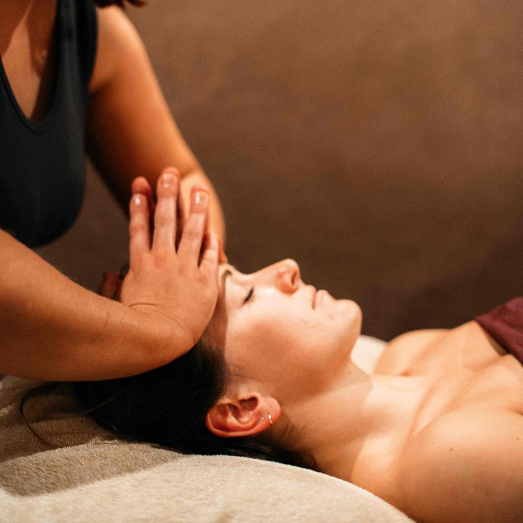 Pregnancy Massage & Face Treatment: 60 Minutes* (Simply Oula)