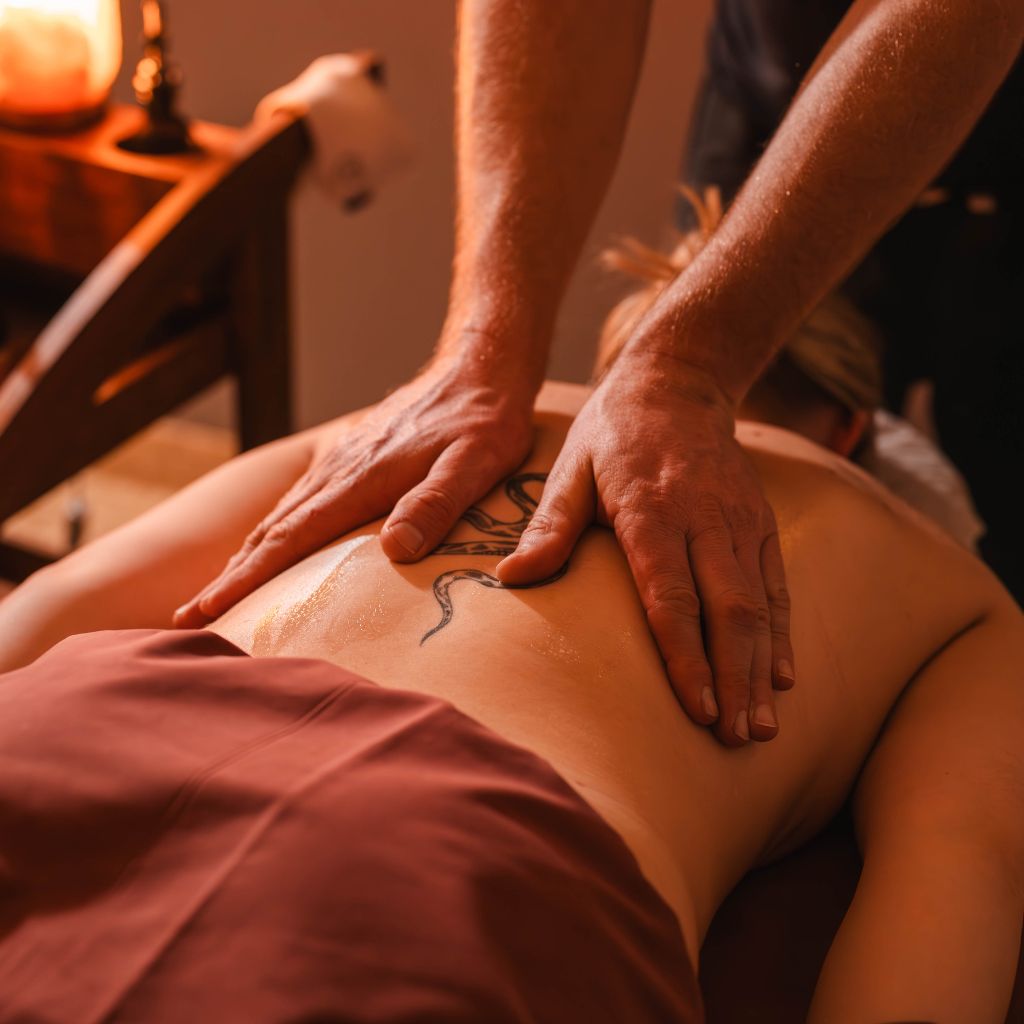 Sarvanga Massage - 90 Minutes*