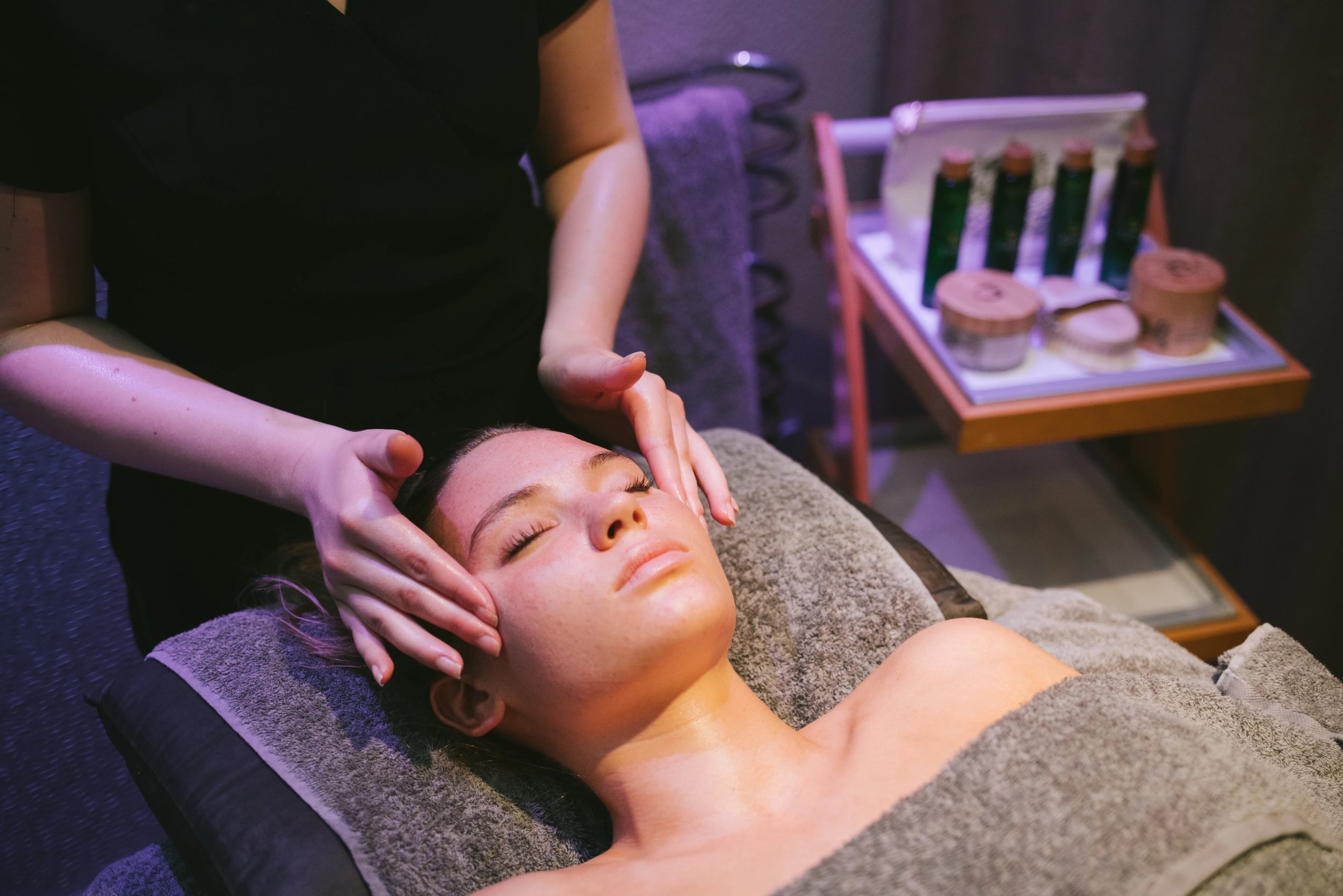 Gaia Jade facial | Monday to Friday