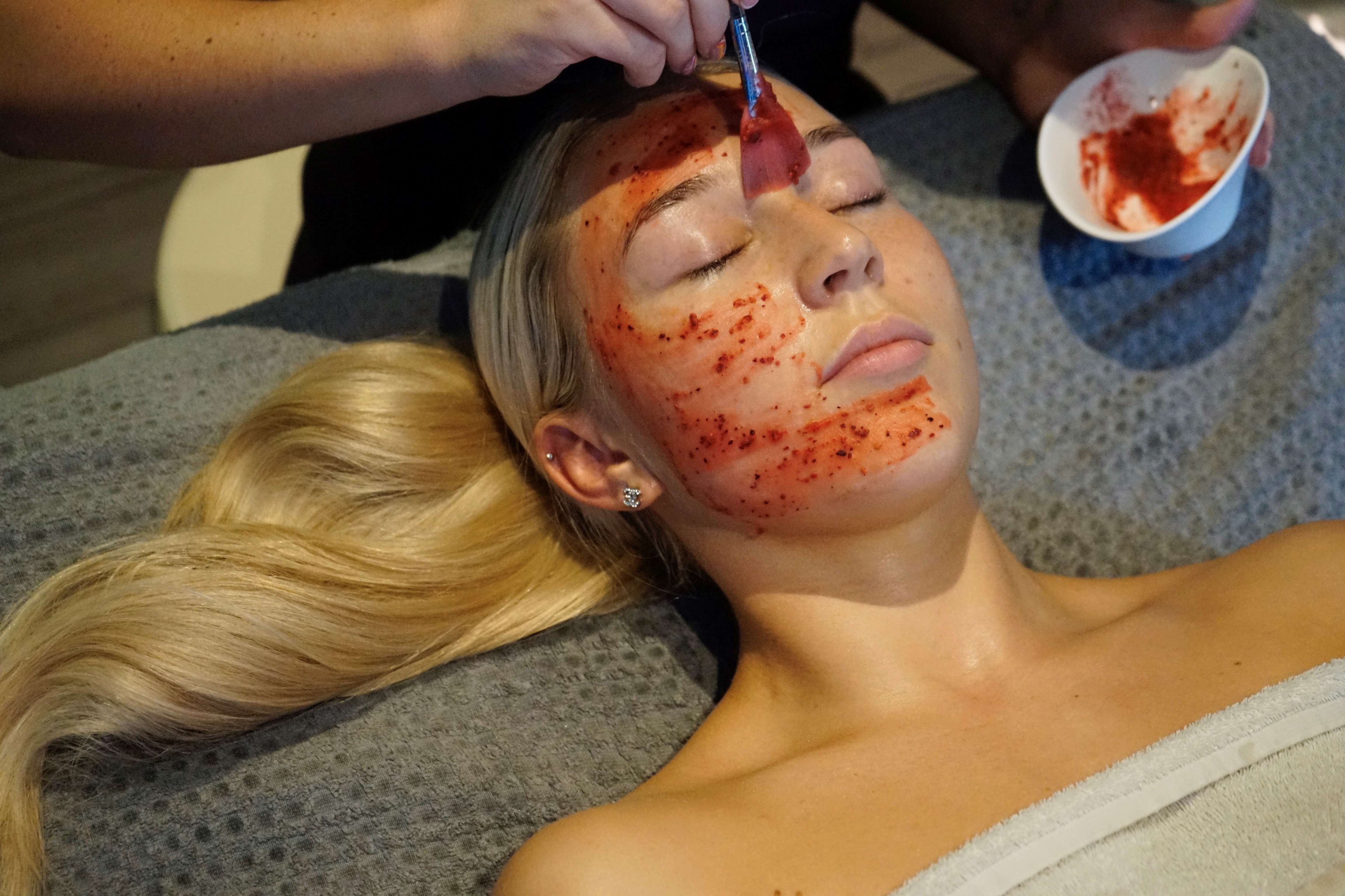 Rose and Honey Elixir Calming Facial