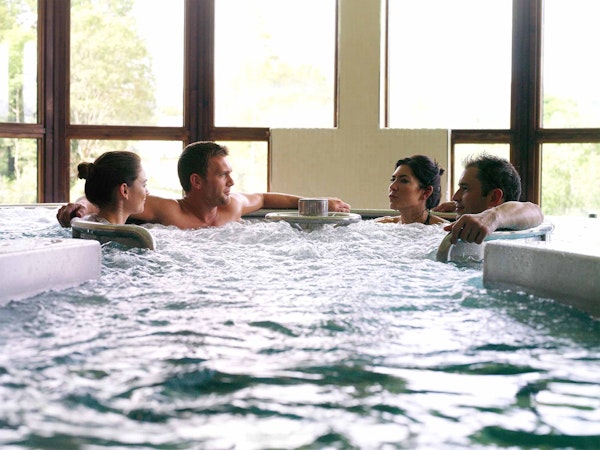 Non-Resident Two Hour Thermal and Hydro Experience