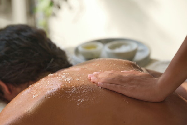 ishga Polish and Cocoon Body Wrap
