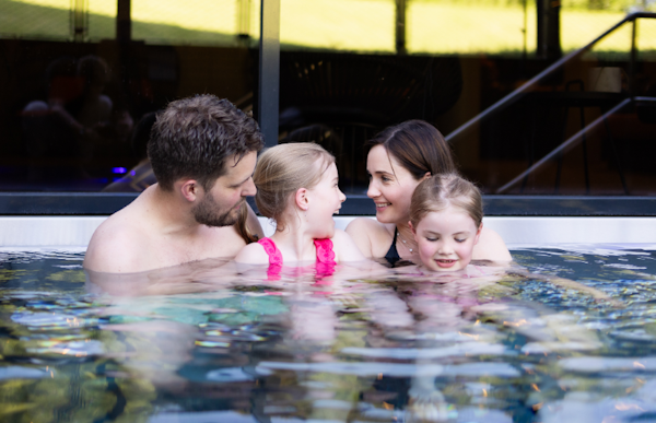 Lily's familiespa 60 min (Sommer på klubben)