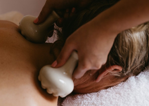 Hot Sandstone Massage | 90 mins