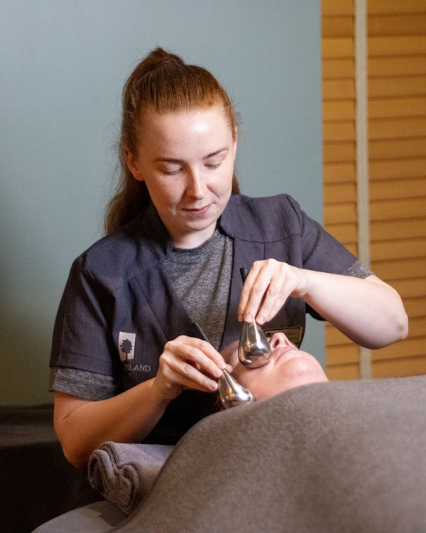Hydra Glow Facial [Comfort Zone]