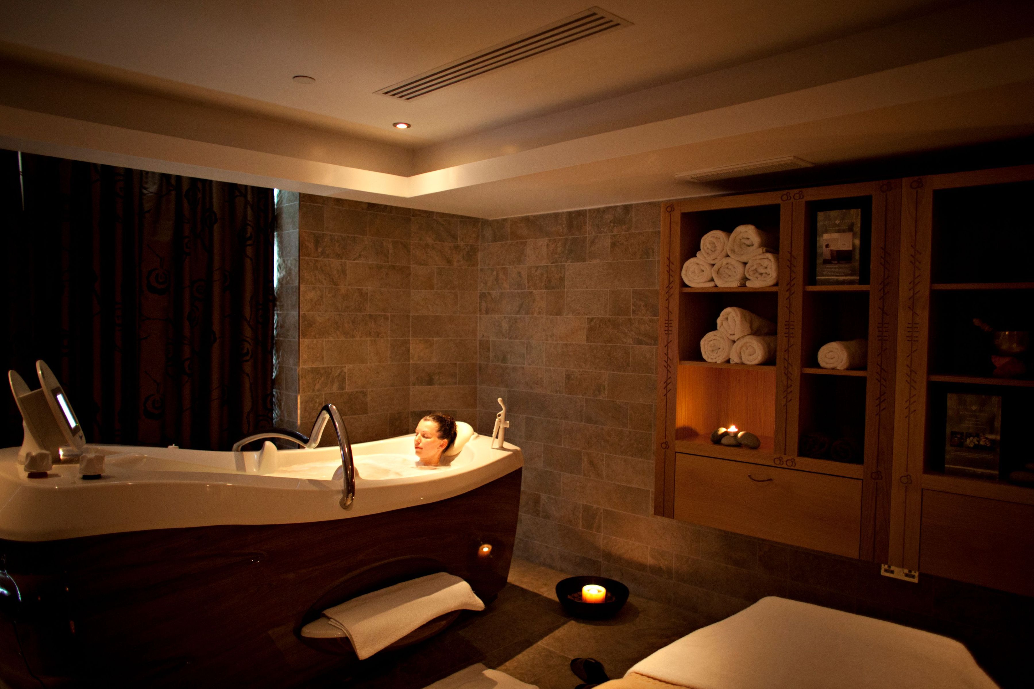Summer Skin Rejuvenation Package with Main Course Lunch