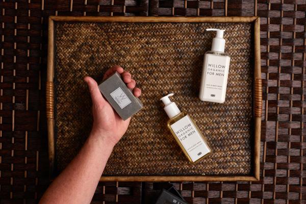 Men’s Essential Facial 60 mins