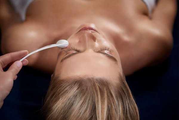 Youth Pioneer revealing facial - Six treatments for the price of five