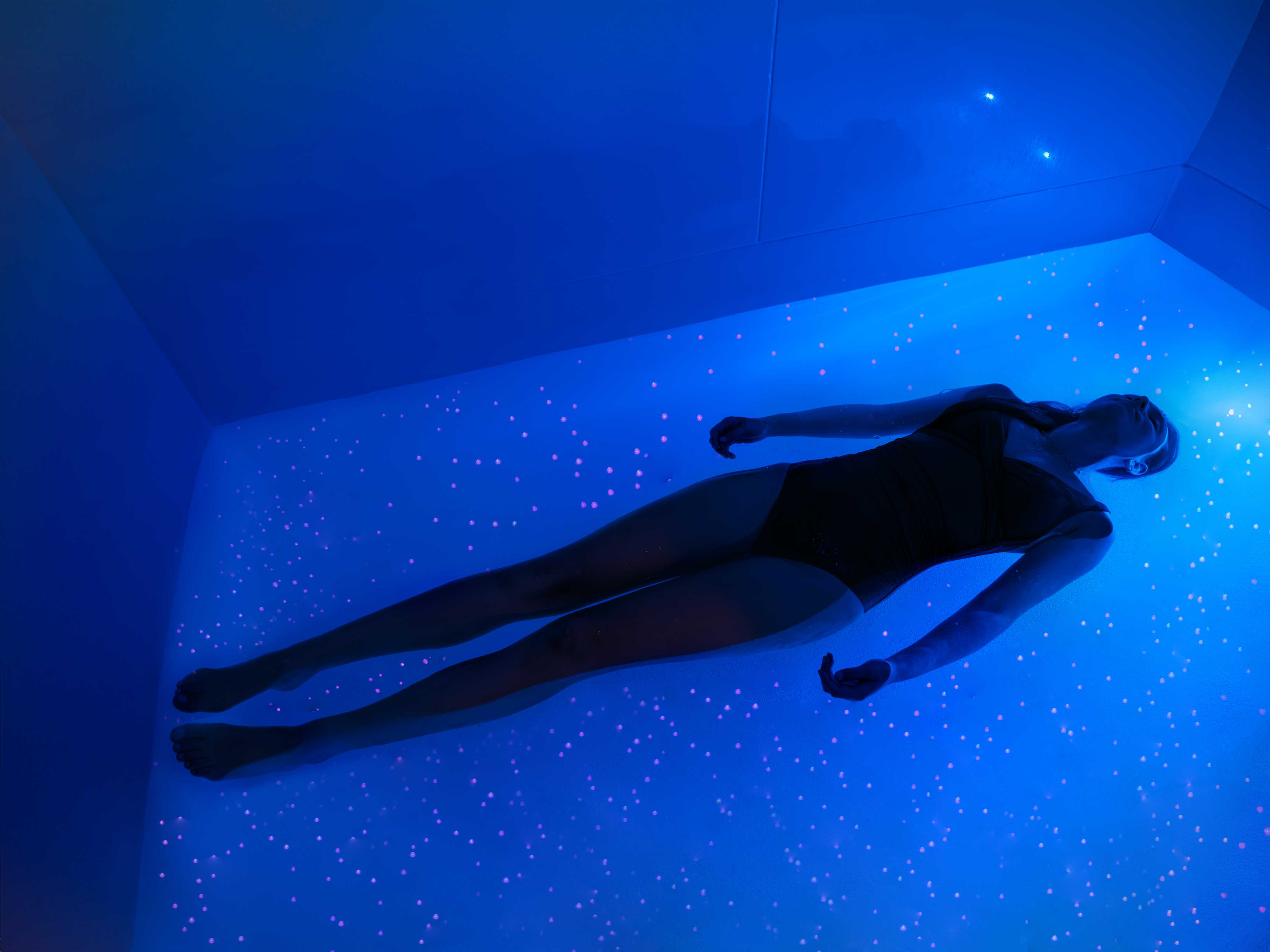 Bathhouse + Private Float | 1 hour