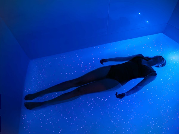Bathhouse + Private Float | 1 hour