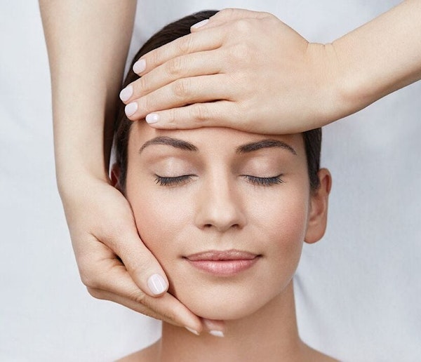 ELEMIS EXPERT™ TECH  LIFT + REJUVENATE FACIAL