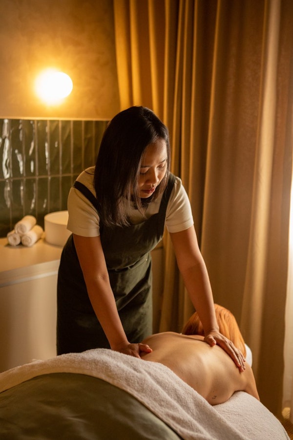 The Hiatus Massage 🤌🏾 (90 min)